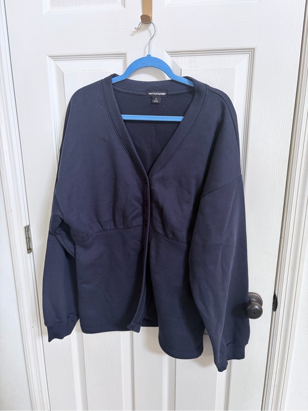 PrettyLittleThing Women’s Navy Button Cardigan Size XL, Preppy, Comfy